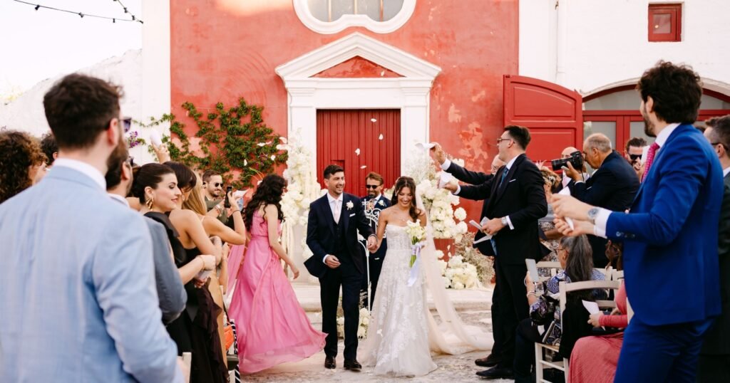 Skilled Wedding Photographer for Romantic Wedding Photography